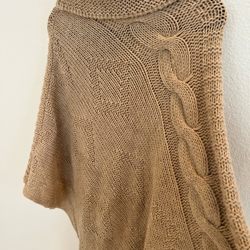 Luxury‎ Neutral Cable Knit Poncho Alpaca Blend Cowl Neck Cozy Spring Layering - Picture 9 of 11